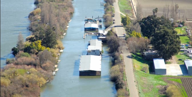 TRACY OASIS MARINA-RESORT