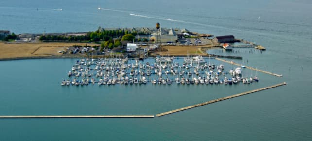 Semiahmoo Marina