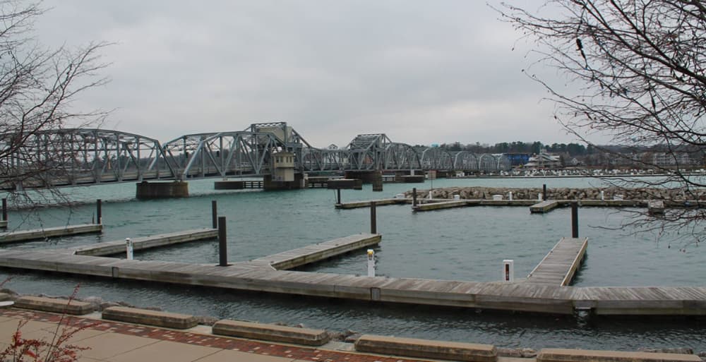 Stone Harbor Restaurant & Pub