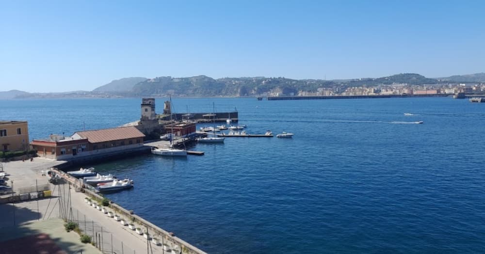 Porticciolo di Nisida