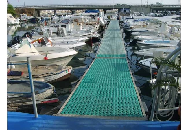 Darsena La Torre Di Carta Gianluca