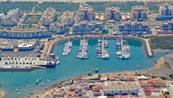 Puerto Deportivo Marina Isla Canela