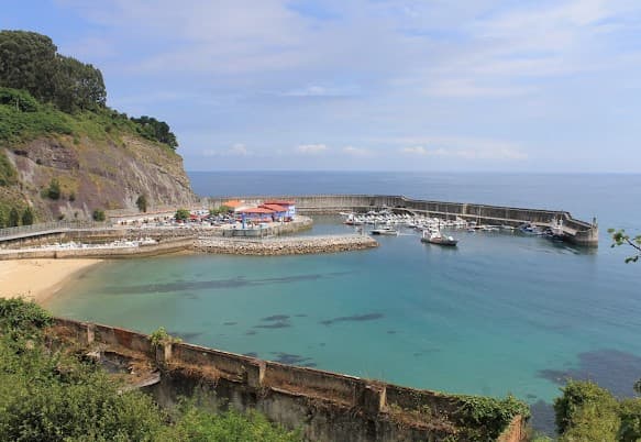 Puerto Deportivo de Llastres