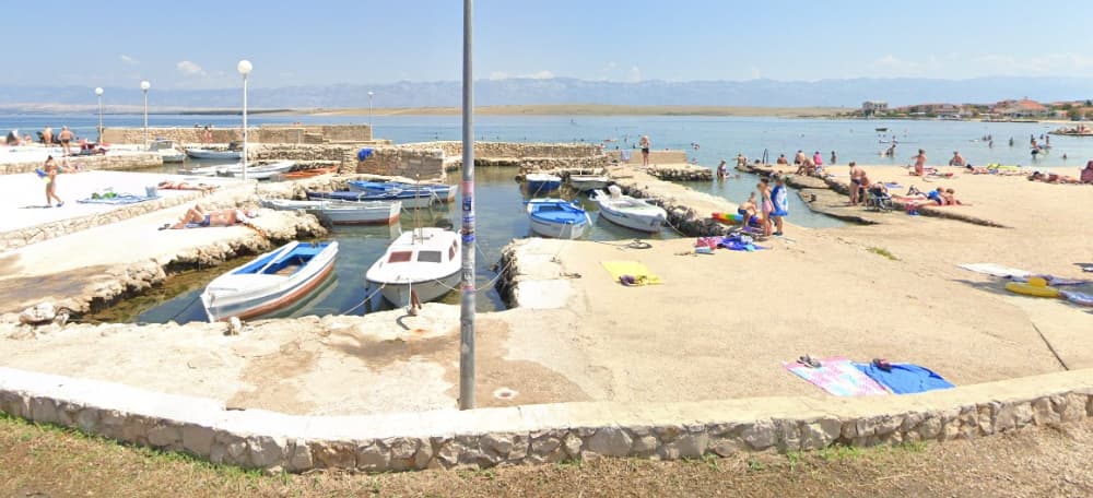 Luka Vir / bay Lucica