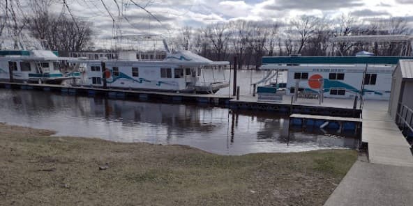 Great River Harbor Campgrounds & Marina