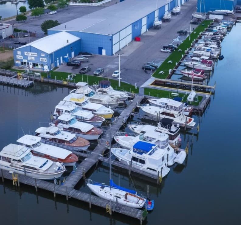 Pier 7 Marina