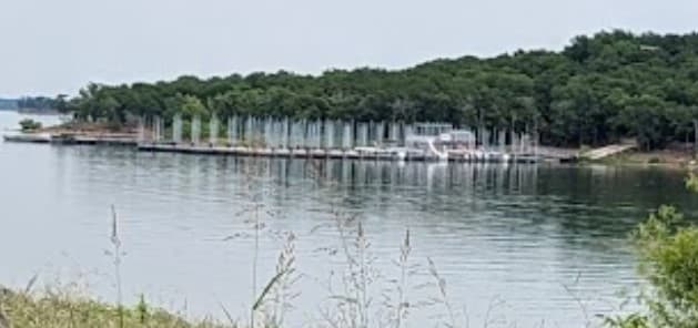 Lone Star Lodge & Marina