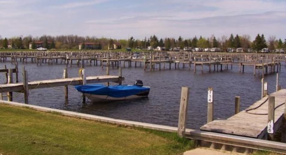 Warroad Estates Marina