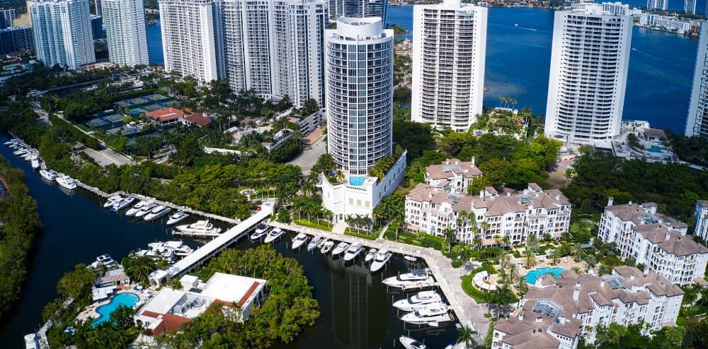 Williams Island Marina