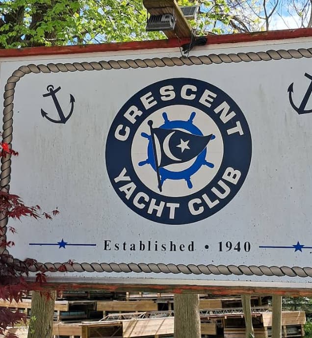 Crescent Yacht Club